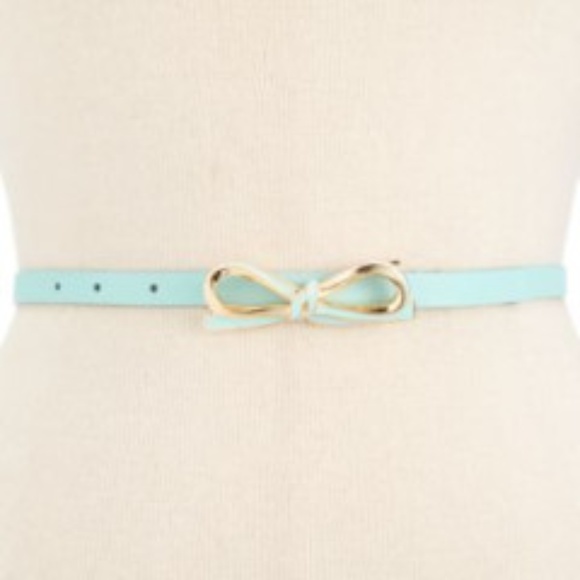 kate spade Accessories - NWT! kate spade Mini Bow Skinny Belt Caribbean